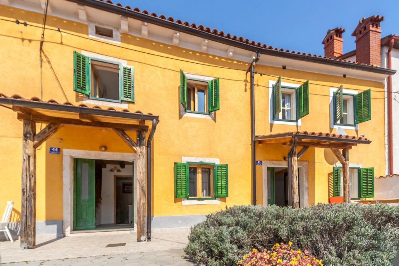 House Krizanic In Marcana, Istria, With 2 Apartments, Total 9 Guests Kültér fotó