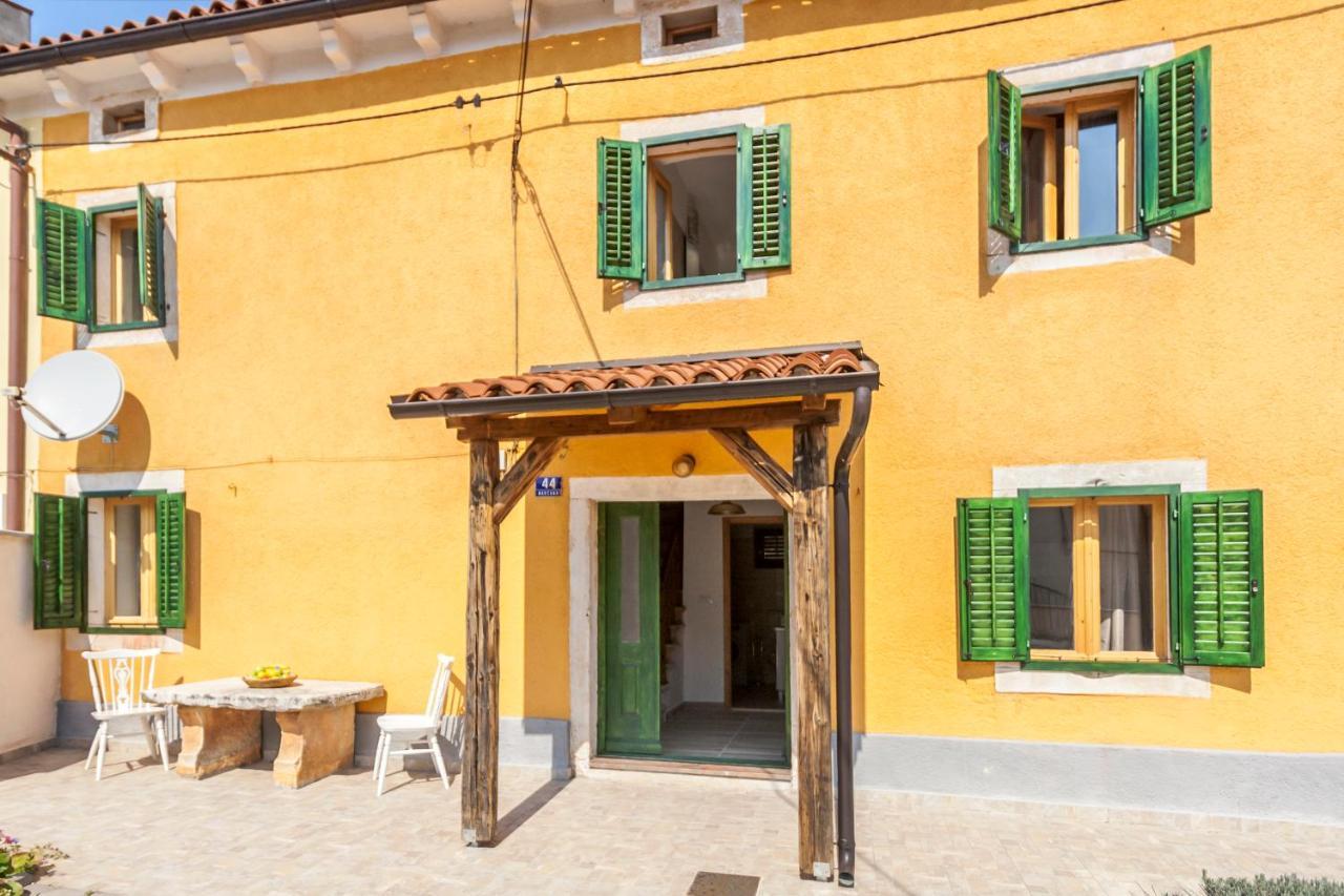 House Krizanic In Marcana, Istria, With 2 Apartments, Total 9 Guests Kültér fotó