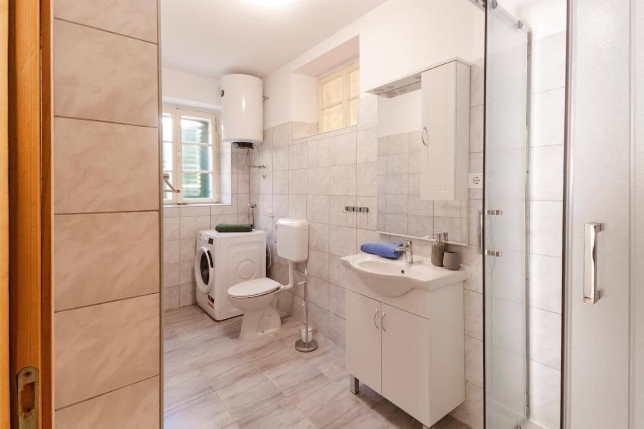 House Krizanic In Marcana, Istria, With 2 Apartments, Total 9 Guests Kültér fotó