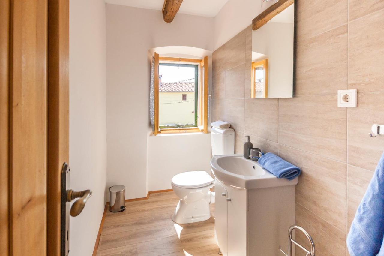 House Krizanic In Marcana, Istria, With 2 Apartments, Total 9 Guests Kültér fotó