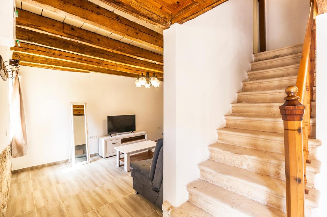 House Krizanic In Marcana, Istria, With 2 Apartments, Total 9 Guests Kültér fotó