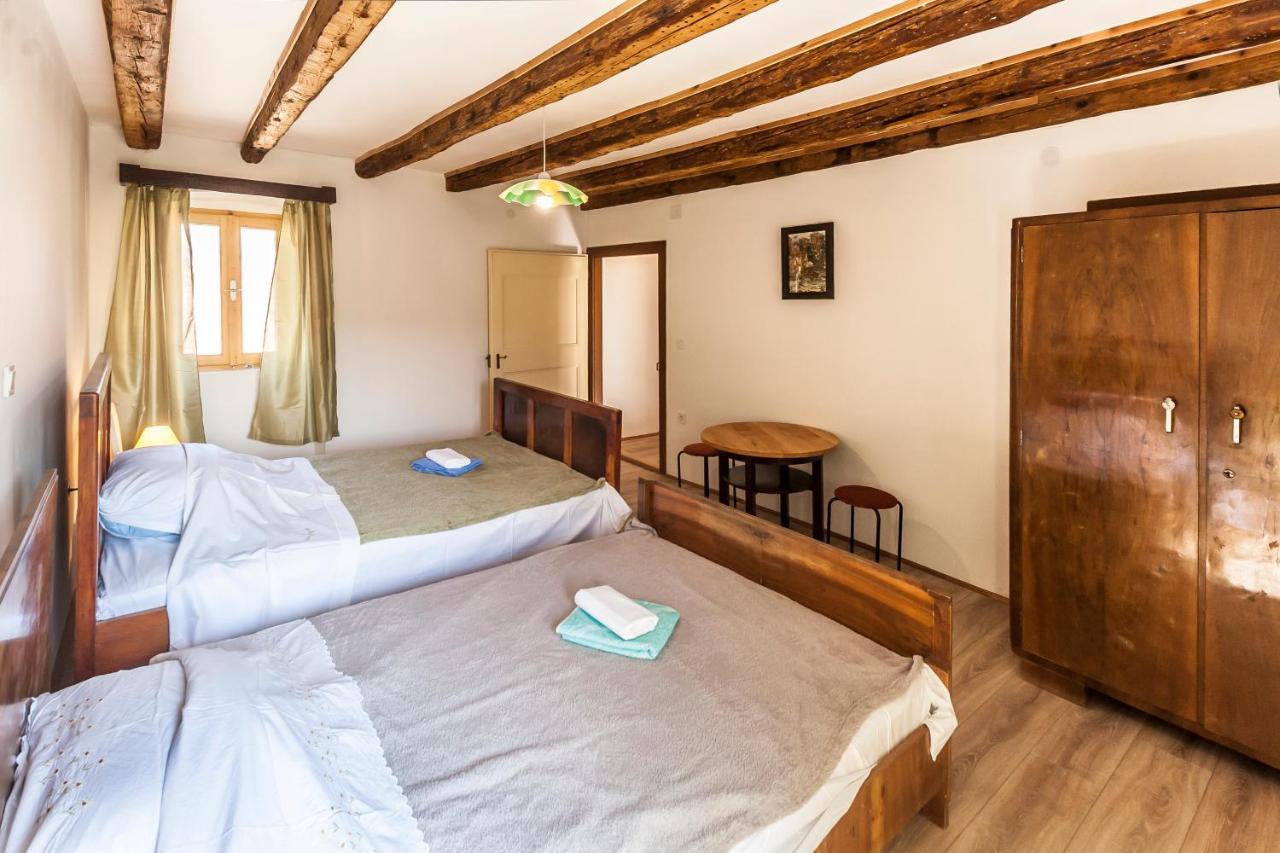 House Krizanic In Marcana, Istria, With 2 Apartments, Total 9 Guests Kültér fotó