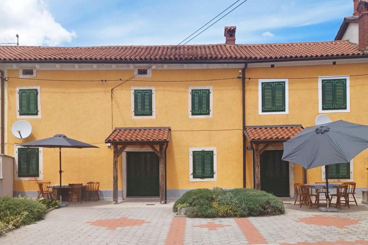 House Krizanic In Marcana, Istria, With 2 Apartments, Total 9 Guests Kültér fotó